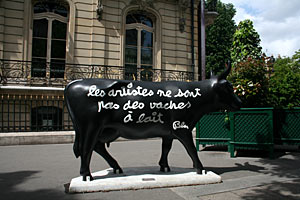 Vache - Avenue Montaigne 