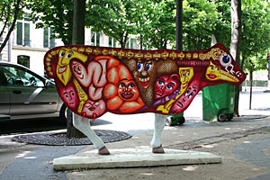 Vache - Rond point des Champs Elysées