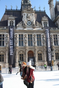 Patinoire de Hotel de Ville de Paris 2015 IMG_7519 Paris est Charlie